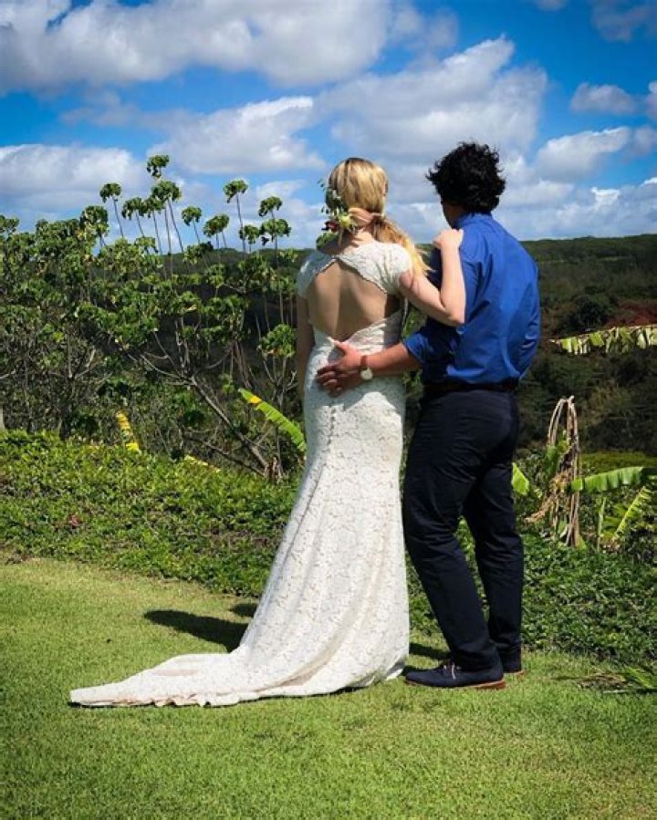 Eliza Taylor And Bob Morley Wedding Pictures: A Love Story Captured
