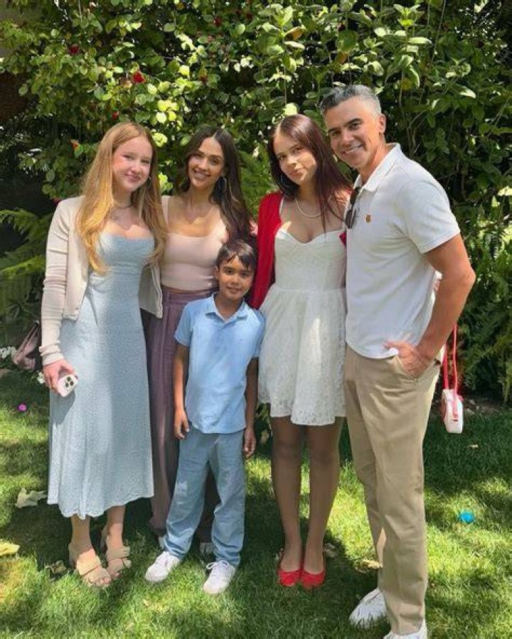 Exploring The Lives Of Jessica Alba's Daughters In 2024