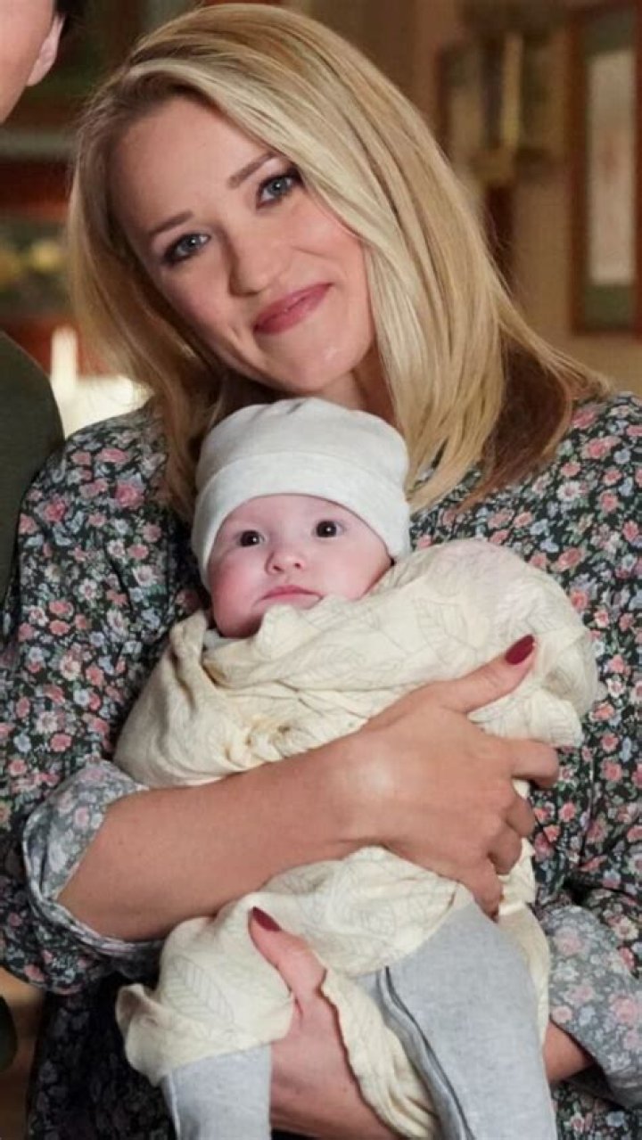 The Complete Guide To Emily Osment's Early Life And Career